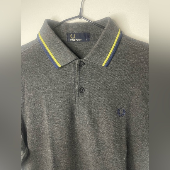 Fred Perry Charcoal Polo with Yellow Trim - Picture 2 of 4